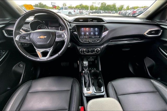 Used 2023 Chevrolet TrailBlazer ACTIV w/ Sun and Liftgate Package AWD/4WD image 7