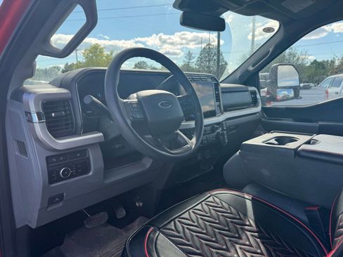Used 2024 Ford F250 XLT w/ XLT Premium Package AWD/4WD image 11