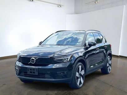 Used 2023 Volvo XC60 B5 Plus w/ Climate Package