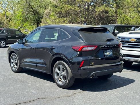Used 2023 Ford Escape ST-Line w/ Tech Pack #1 AWD/4WD image 5
