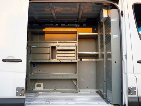 Used 2017 Freightliner Sprinter 2500 w/ Convenience Package RWD image 20