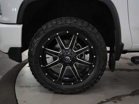 Used 2022 Chevrolet Silverado 2500 High Country w/ Technology Package AWD/4WD image 30