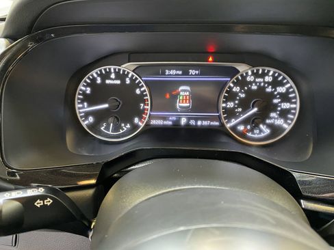 Used 2025 Nissan Pathfinder SV AWD/4WD image 37
