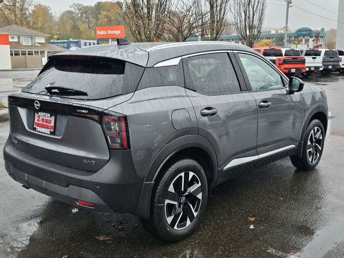 New 2026 Nissan Kicks SV w/ SV Premium Package image 3