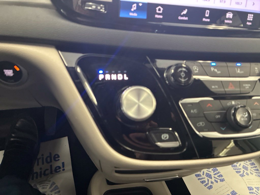 Certified 2024 Chrysler Pacifica Touring-L FWD image 61