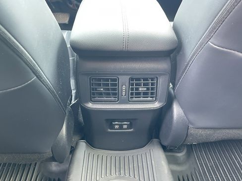 Used 2020 Toyota RAV4 XLE Premium image 16