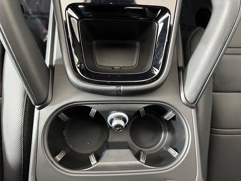 Certified 2026 Porsche Cayenne GTS AWD/4WD image 33