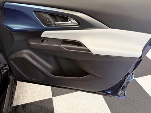 New 2026 Chevrolet Equinox EV LT image 21