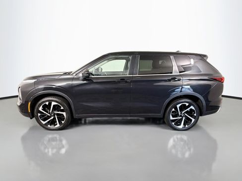 Used 2023 Mitsubishi Outlander SE AWD/4WD image 6
