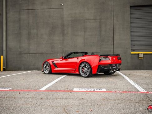 Used 2015 Chevrolet Corvette Z06 w/ 2LZ Preferred Equipment Group image 55