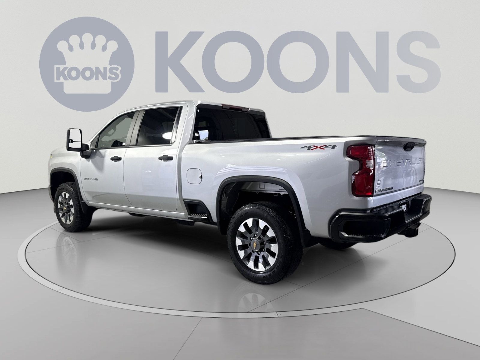Used 2021 Chevrolet Silverado 2500 Custom w/ Custom Value Package AWD/4WD image 8