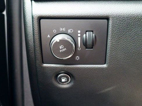 Used 2022 Jeep Grand Cherokee Laredo X image 46