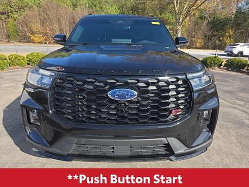 Used 2025 Ford Explorer ST image 12