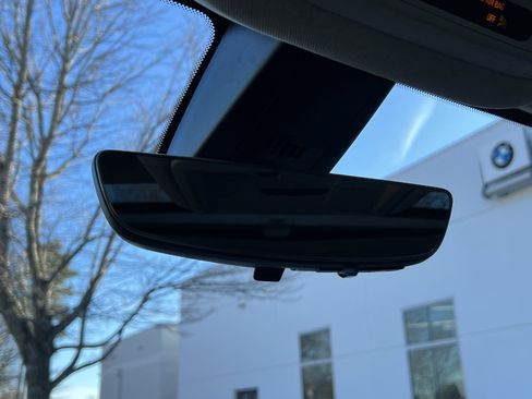 Used 2021 GMC Acadia Denali w/ Denali Technology Package image 27