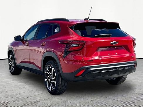 New 2026 Chevrolet Trax RS w/ Sunroof Package FWD image 4