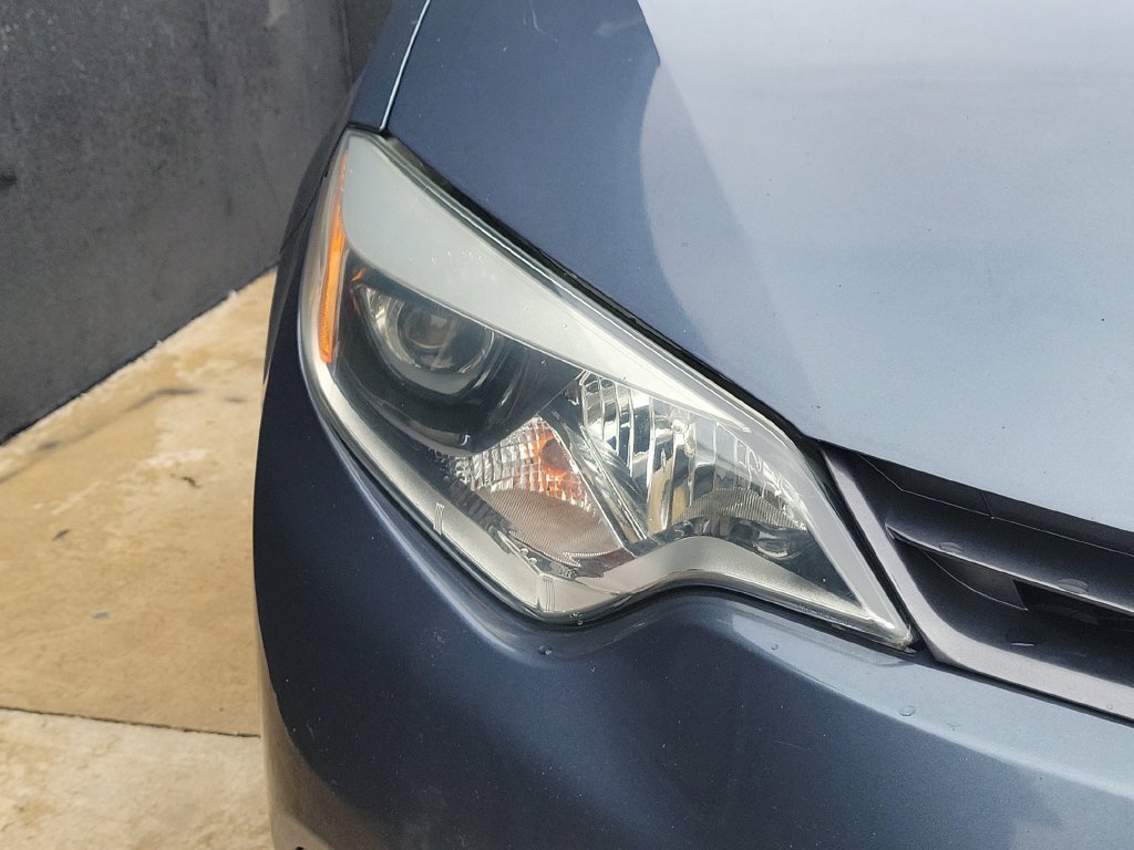 Used 2015 Toyota Corolla LE w/ Driver Convenience Package FWD image 4