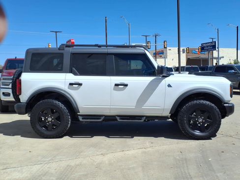 Used 2024 Ford Bronco Black Diamond image 31