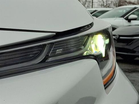 Used 2022 Toyota Corolla SE image 9