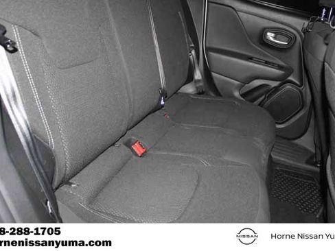 Used 2023 Jeep Renegade Altitude w/ Sun/Sound Group image 9