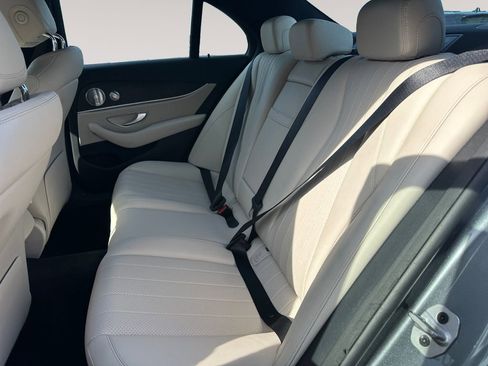 Used 2021 Mercedes-Benz E 350 4MATIC Sedan image 13