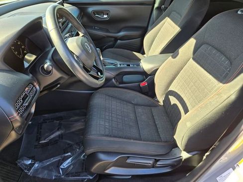 Used 2024 Honda HR-V Sport image 10