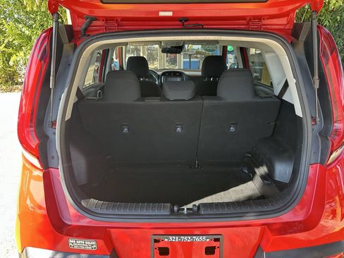 Used 2020 Kia Soul S FWD image 5