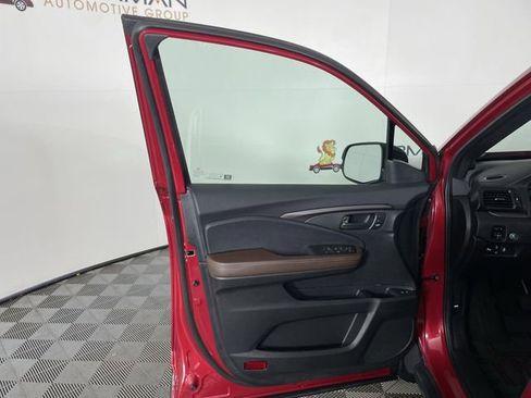 Used 2025 Honda Passport EX-L image 33