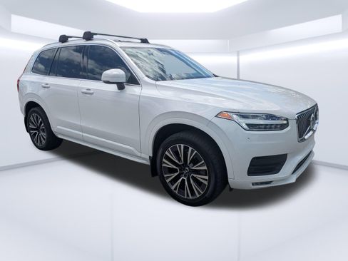 Used 2020 Volvo XC90 T5 Momentum w/ Protection Package FWD image 1