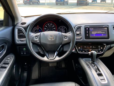 Used 2017 Honda HR-V EX-L image 6