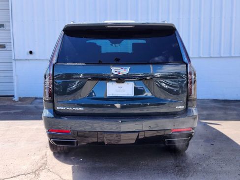 New 2026 Cadillac Escalade ESV Sport w/ Touring Package image 4