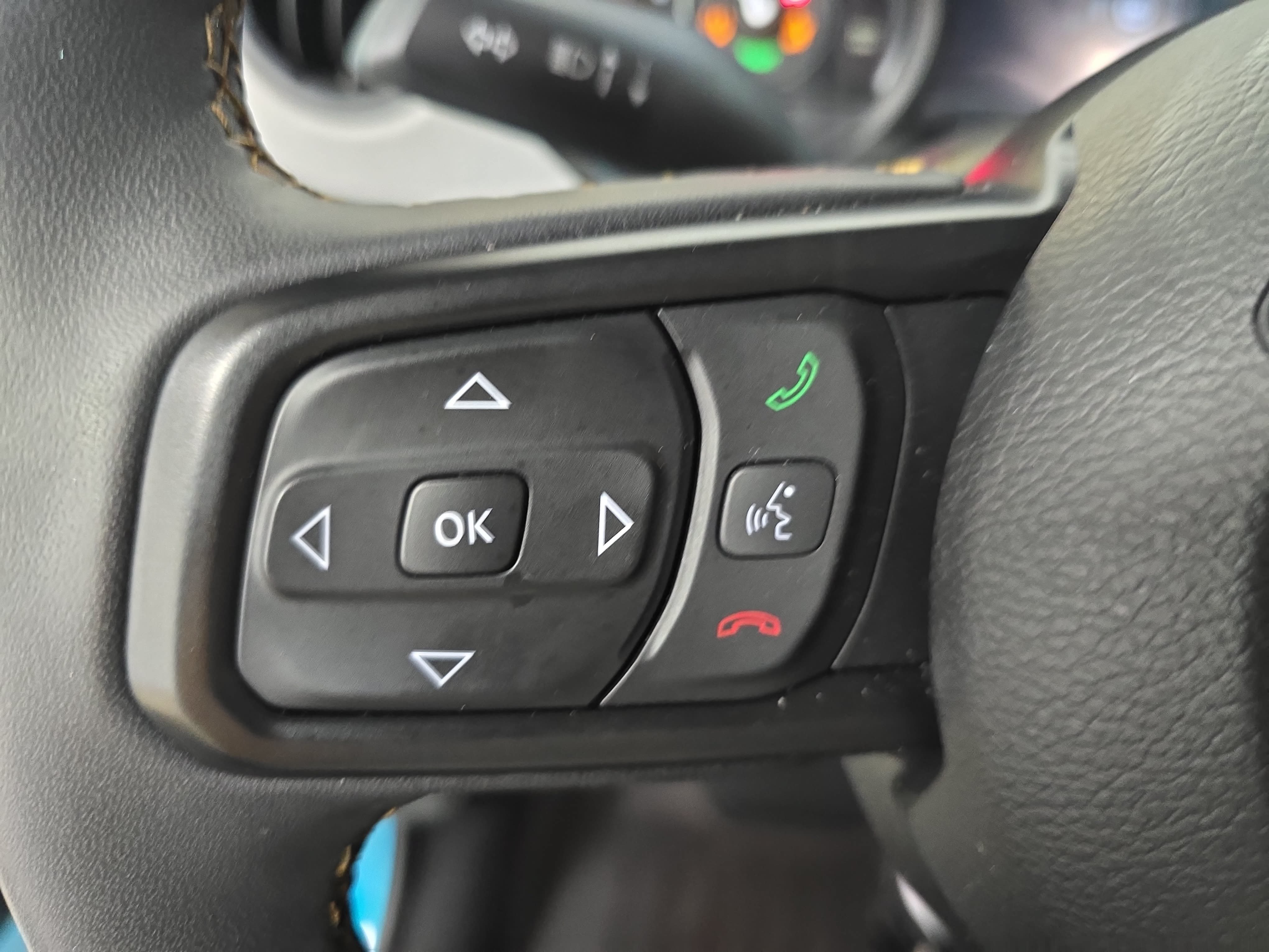 Used 2024 Jeep Wrangler Unlimited w/ Convenience Group AWD/4WD image 14
