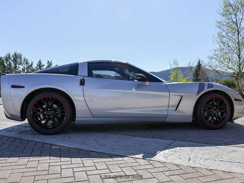 Used 2010 Chevrolet Corvette Coupe w/ 1LT RWD image 9