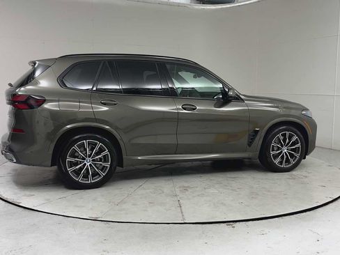 Used 2025 BMW X5 xDrive50e w/ M Sport Package AWD/4WD image 9