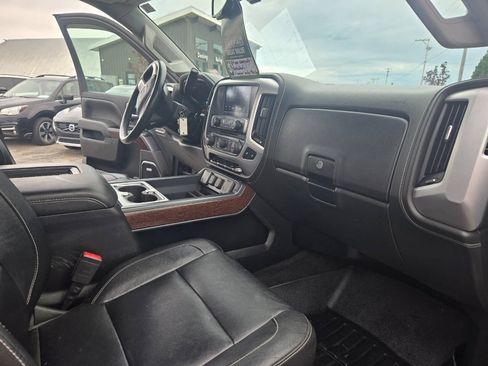 Used 2017 GMC Sierra 2500 SLT w/ Snow Plow Prep Package AWD/4WD image 23