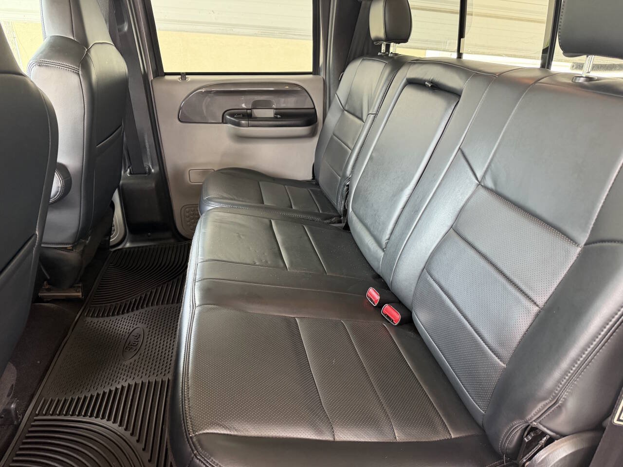 Used 2004 Ford F250 Lariat AWD/4WD image 10