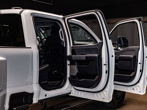 Used 2024 Ford F350 Lariat w/ Lariat Ultimate Package image 32