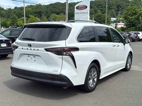 Certified 2024 Toyota Sienna XLE w/ XLE Plus Package AWD/4WD image 6