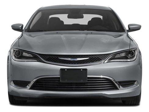 Used 2016 Chrysler 200 Limited Platinum w/ Comfort & Convenience Group image 7