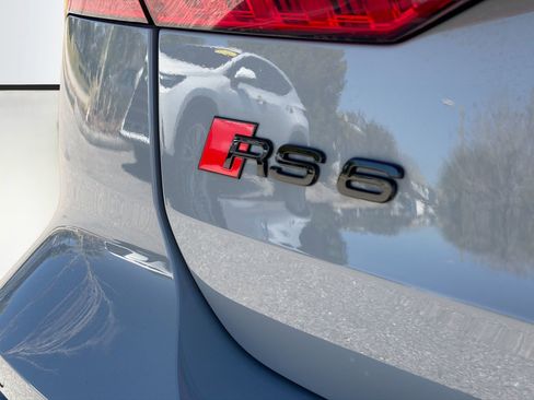 Used 2025 Audi RS 6 performance image 11