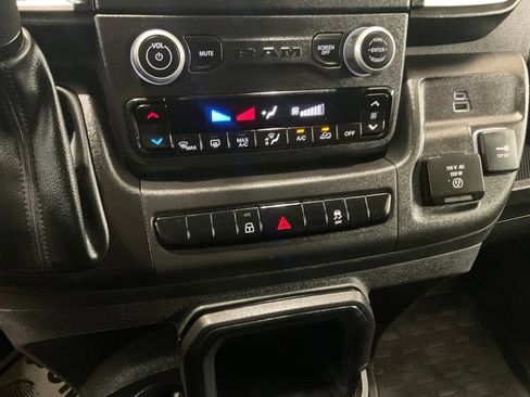 Used 2024 RAM ProMaster 2500 w/ Quick Order Package 22G SLT FWD image 16