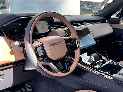 New 2026 Land Rover Range Rover Sport Dynamic SE image 6
