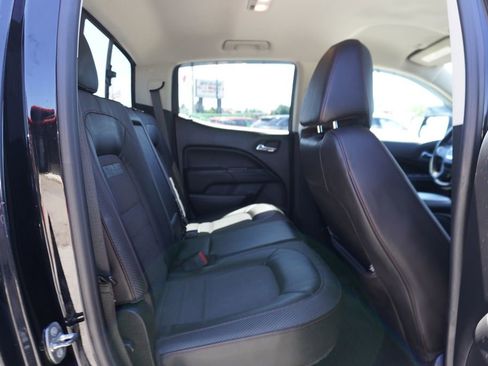 Used 2017 GMC Canyon SLE w/ All Terrain X Package AWD/4WD image 28
