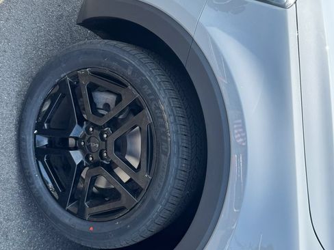 Used 2025 Kia Telluride SX X-Line AWD/4WD image 9