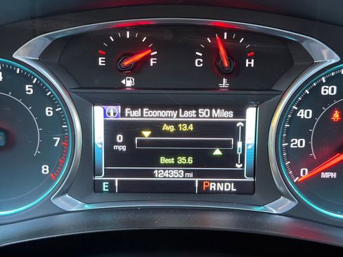 Used 2019 Chevrolet Traverse Premier w/ Driver Confidence II Package image 28