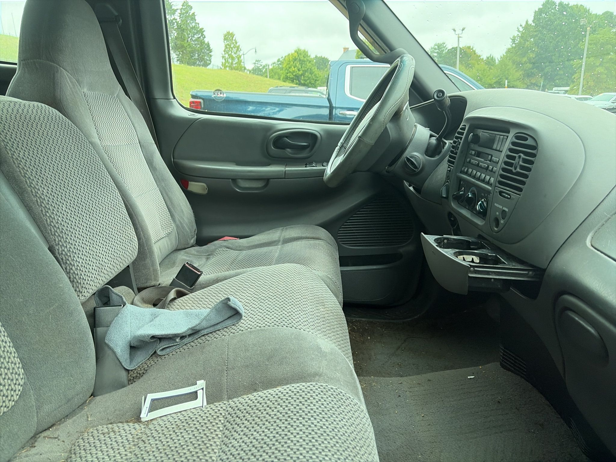 Used 2002 Ford F150 XLT AWD/4WD image 5