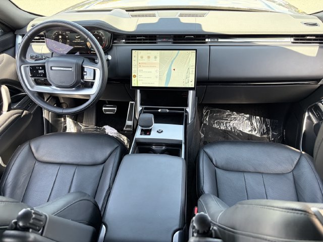 Used 2025 Land Rover Range Rover Long Wheelbase SE AWD/4WD image 23