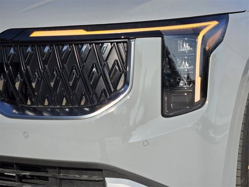 New 2026 Kia Carnival EX image 6