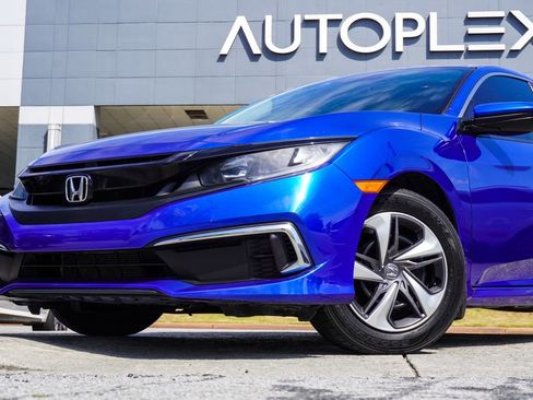 Used 2020 Honda Civic LX image 2