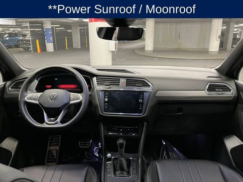 Used 2023 Volkswagen Tiguan SE R-Line image 7
