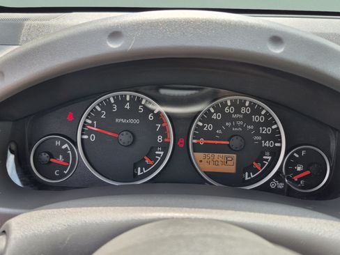 Used 2018 Nissan Frontier SV RWD image 31